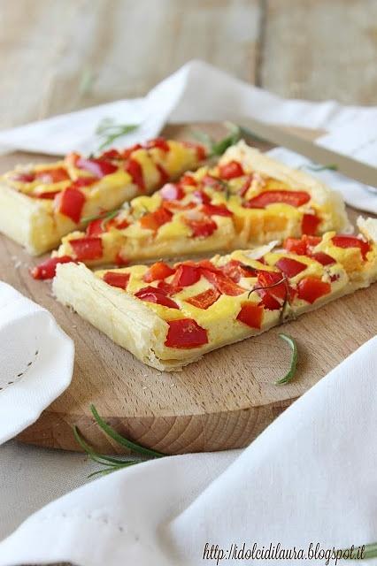 Torta salata ai peperoni per picnic e antipasto