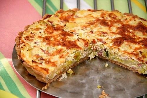 Torta salata con carciofi e speck