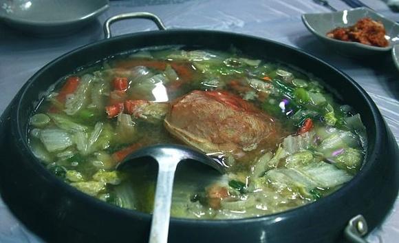 Millefoglie di filetto ai porcini e timo