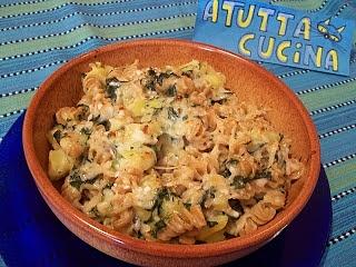 Fusilli gratin con patate e spinaci