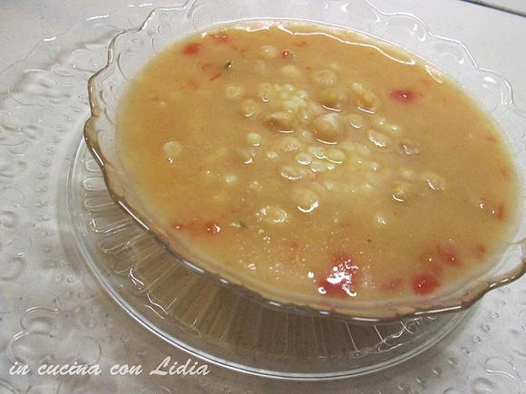Minestra di ceci e pasta fregola