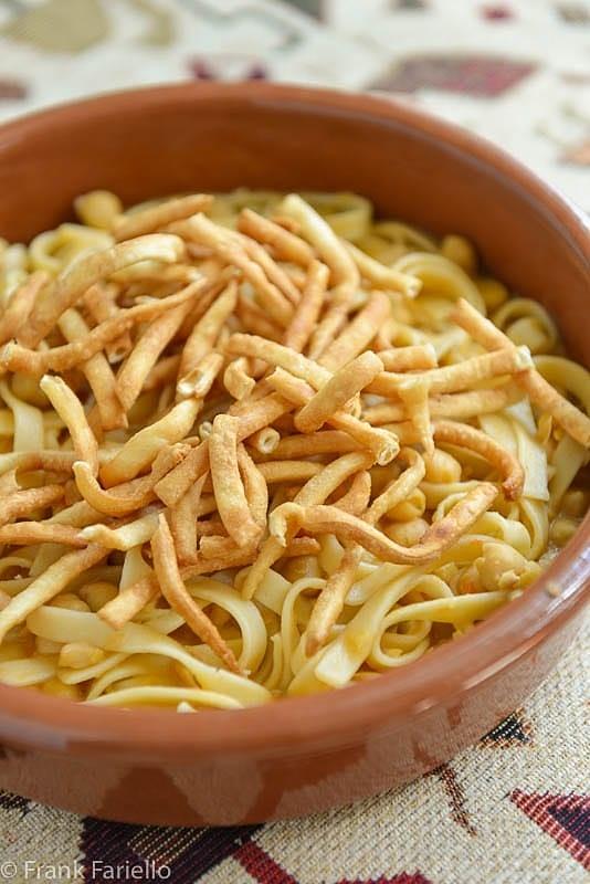 Ciceri e tria pasta e ceci ricetta pugliese