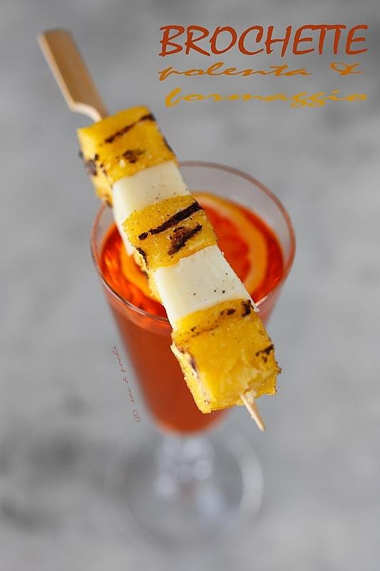 Brochettes di polenta e formaggio