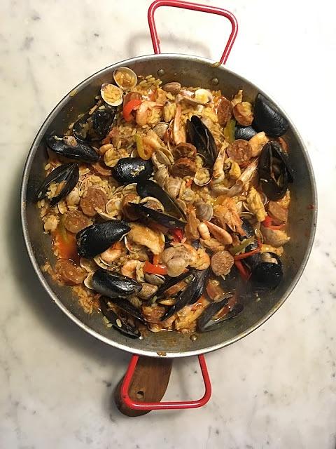 Paella valenciana