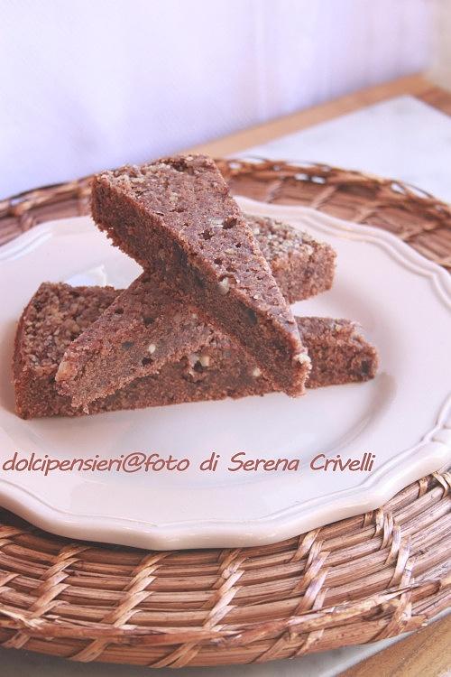 Torta nocciole e arancia di dolcipensieri