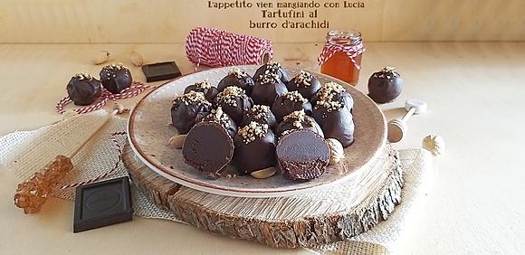 Tartufini al burro di arachidi e cioccolato