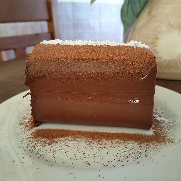 Dolce al cioccolato senza farina, senza lievito e senza gelatina