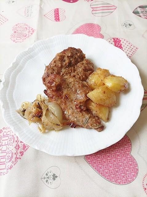Cotoletta di salsiccia grossa aperta