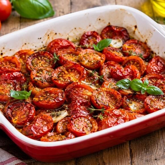 Pomodorini confit al forno: ricetta facile, dolce e irresistibile