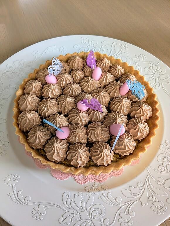 Crostata al frangipane di pistacchio e diplomatica al cioccolato