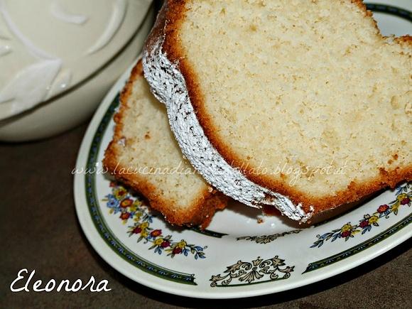 Ciambella al limone con albumi