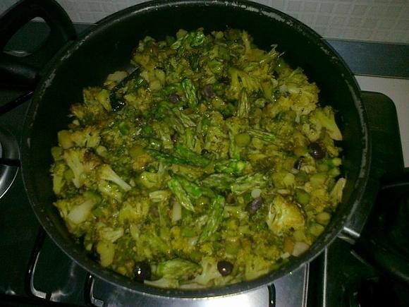 Condimento verde con broccolo e asparagi